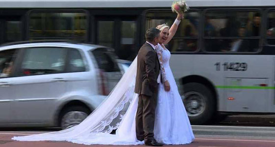  زوجان برازيليان يتزوجان في كل بلد من جديد.. صور صورة رقم 2