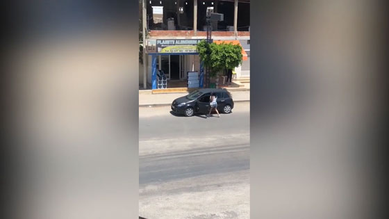 نهاية ساخرة في تحدي كيكي بتونس.. فيديو صورة رقم 1