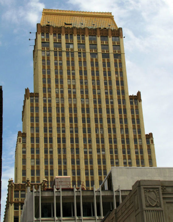 بالصور: أبرز 10 ناطحات سحاب مهجورة في العالم صورة رقم 1