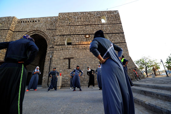  بالصور: عباءات رياضية ملونة للنساء السعوديات تثير جدلا كبيرا صورة رقم 14