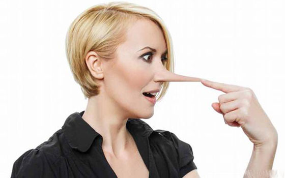 حبل الكذب قصير: إليكم علامات ودلائل تكشف لكم الشخص الكذاب بسهولة! صورة رقم 1