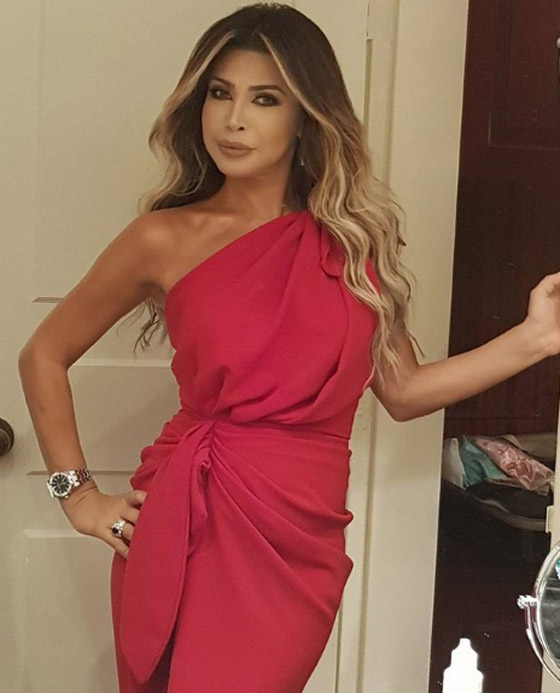 بالصور: اطلالات النجمات باللون الوردي تدعم مريضات سرطان الثدي صورة رقم 5 بالصور: اطلالات النجمات باللون الوردي تدعم مريضات سرطان الثدي صورة رقم 5