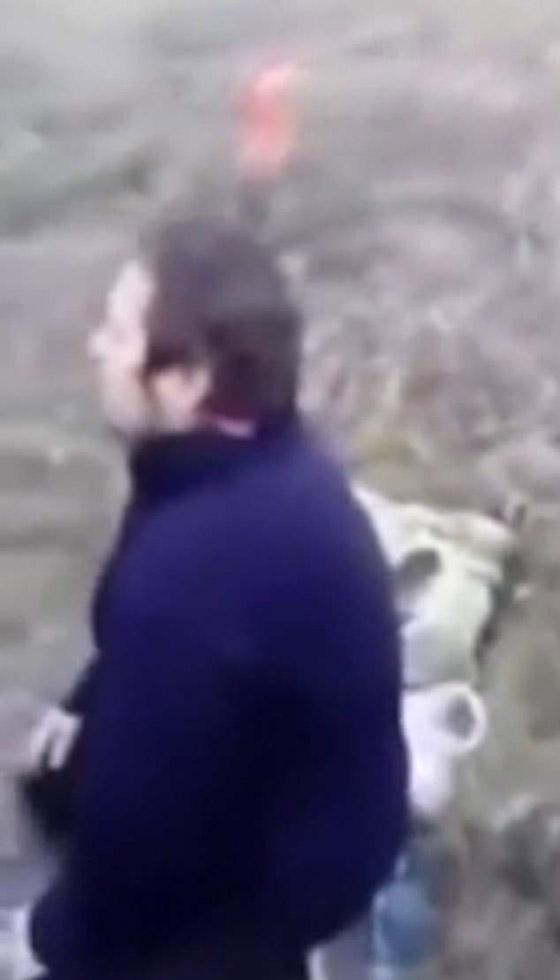 فيديو مروع.. رجل روسي غرس سكينا في رأسه لمساعدته على التنفس! صورة رقم 3 فيديو مروع.. رجل روسي غرس سكينا في رأسه لمساعدته على التنفس! صورة رقم 3