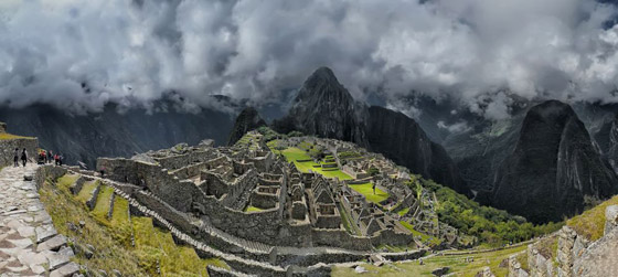 لا تنظر للأسفل! أخطر 10 مسارات وممرات جبلية في العالم لعشاق الإثارة صورة رقم 7