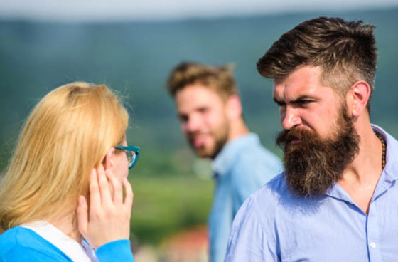 هذه الأبراج نيران الغيرة تكوي قلوبهم.. تعرفوا عليهم صورة رقم 1