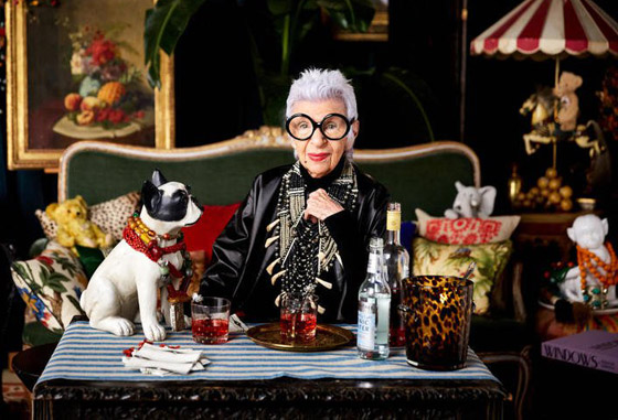 صورة رقم 1 - أشهر 6 نساء وصلن سن الشيخوخة ولا زلن شهيرات، نشيطات ومتميزات صورة رقم 1 - أشهر 6 نساء وصلن سن الشيخوخة ولا زلن شهيرات، نشيطات ومتميزات