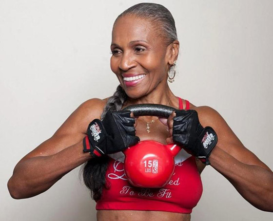 صورة رقم 2 - أشهر 6 نساء وصلن سن الشيخوخة ولا زلن شهيرات، نشيطات ومتميزات صورة رقم 2 - أشهر 6 نساء وصلن سن الشيخوخة ولا زلن شهيرات، نشيطات ومتميزات