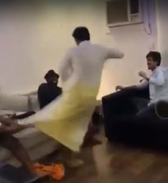 فيديو مضحك: تعرض لمقلب طريف من أصداقائه فردَّ بمقلب آخر أطرف صورة رقم 1