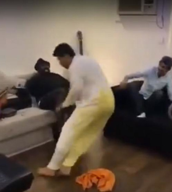 فيديو مضحك: تعرض لمقلب طريف من أصداقائه فردَّ بمقلب آخر أطرف صورة رقم 2