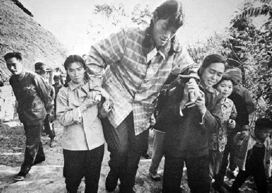 تعرفوا على أطوال نساء العالم.. أقصرهن طولها متران و17 سنتيمترا! صورة رقم 8