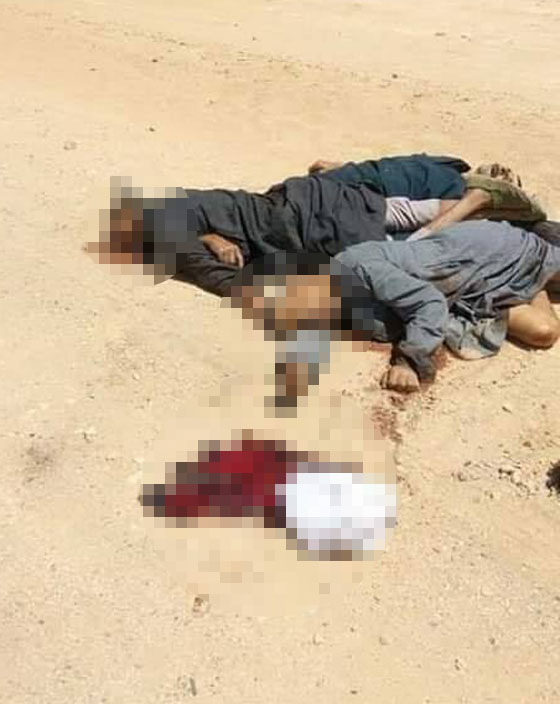 الصلاة على جثامين شهداء المنيا وطفل ناجي يروي ما فعله الارهابيون: فيديو صورة رقم 8 الصلاة على جثامين شهداء المنيا وطفل ناجي يروي ما فعله الارهابيون: فيديو صورة رقم 8