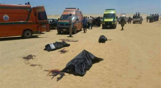 الصلاة على جثامين شهداء المنيا وطفل ناجي يروي ما فعله الارهابيون: فيديو صورة رقم 19 الصلاة على جثامين شهداء المنيا وطفل ناجي يروي ما فعله الارهابيون: فيديو صورة رقم 19