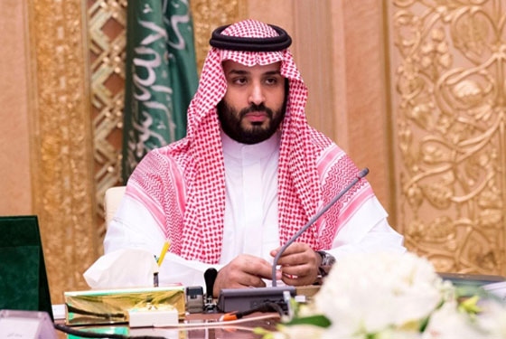 فيديو: كيف رد ولي العهد محمد بن سلمان على مسن سعودي دعاه لشرب القهوة؟ صورة رقم 4 فيديو: كيف رد ولي العهد محمد بن سلمان على مسن سعودي دعاه لشرب القهوة؟ صورة رقم 4