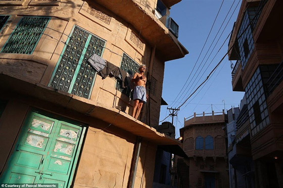 بالصور.. شاهدوا كيف حال العالم في الثامنة صباحًا صورة رقم 12