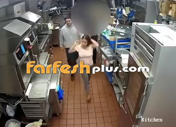 بالفيديو: أمريكية تعتدي على موظفة ماكدونالدز بسبب الكاتشب! صورة رقم 7 بالفيديو: أمريكية تعتدي على موظفة ماكدونالدز بسبب الكاتشب! صورة رقم 7
