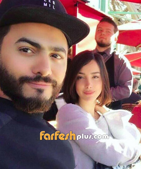 جليلة المغربية عشيقة تامر حسني السابقة تواسيه بوفاة والده، وطليقته بسمة بوسيل تودٌع حماها الراحل صورة رقم 15