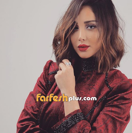 جليلة المغربية عشيقة تامر حسني السابقة تواسيه بوفاة والده، وطليقته بسمة بوسيل تودٌع حماها الراحل صورة رقم 14