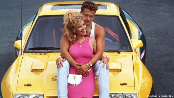 أحداث تاريخية وأيقونات بارزة في ثمانينات القرن الماضي صورة رقم 5