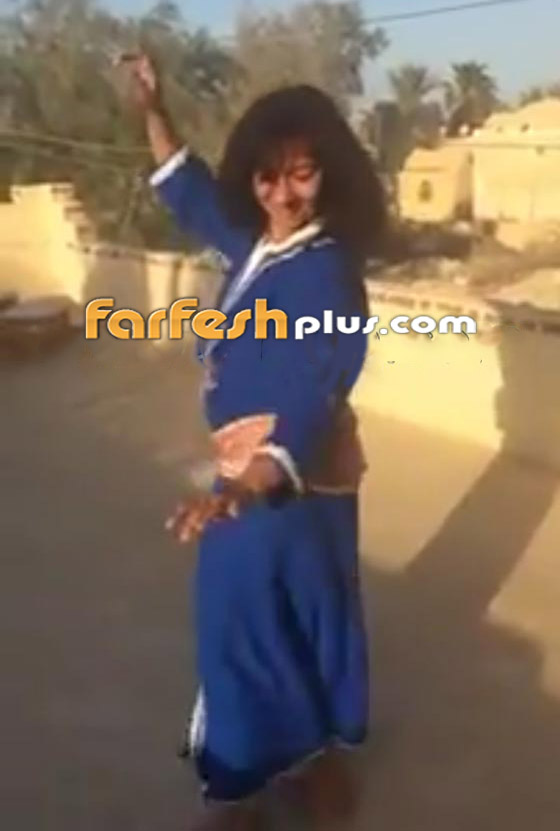 المحكمة تطرد الدكتورة منى البرنس من وظيفتها الجامعية لأنها نشرت فيديوهات وهي ترقص! صورة رقم 3