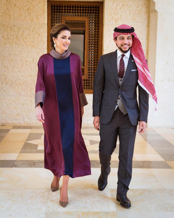 صور الملكة رانيا تتألق بأزياء مصممين عرب لتشجيع الابداع العربي صورة رقم 5
