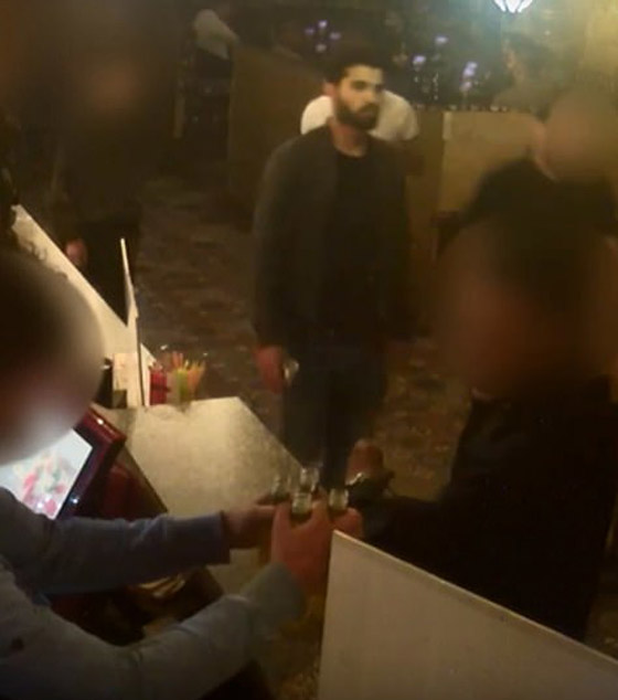 سجن أفغاني لمدة 32 سنة بعد قتله زوجته السورية وأمها طعنا في إنجلترا! صورة رقم 8 سجن أفغاني لمدة 32 سنة بعد قتله زوجته السورية وأمها طعنا في إنجلترا! صورة رقم 8