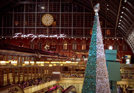 صور رائعة.. أجمل أشجار الميلاد حول العالم صورة رقم 8