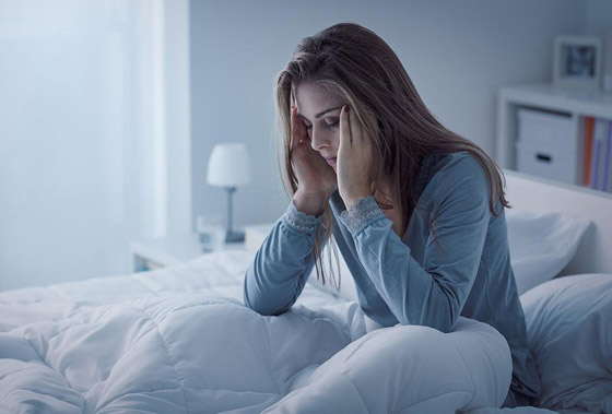عادات ليلية خاطئة تضر بصحة ونضارة البشرة صورة رقم 7