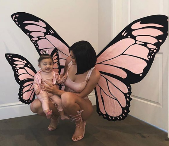 كايلي جينر ترتدي أزياء مصمم كويتي للمرة الثانية.. فمن هو؟ صورة رقم 10