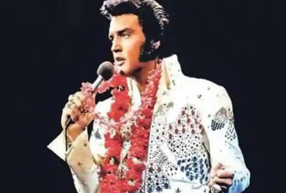 أغرب المزادات العلنية: علكة بريتني، سروال الفيس، كعكة الملكة وظفر غاغا صورة رقم 5