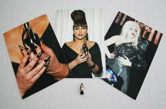 أغرب المزادات العلنية: علكة بريتني، سروال الفيس، كعكة الملكة وظفر غاغا صورة رقم 8