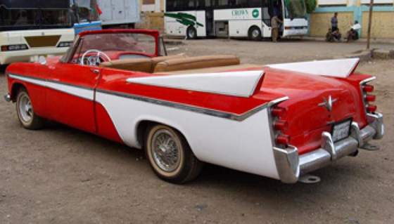 بالصور.. تعرفوا على أنواع سيارات نجوم الزمن الجميل صورة رقم 1