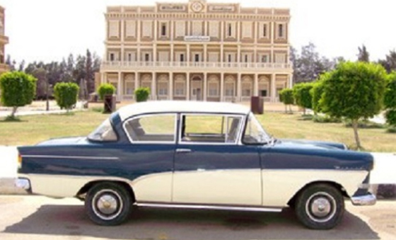 بالصور.. تعرفوا على أنواع سيارات نجوم الزمن الجميل صورة رقم 2