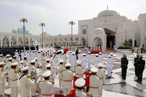 بداية مراسم القداس التاريخي والبابا وسط الألاف القادمين من مختلف الدول صورة رقم 33 بداية مراسم القداس التاريخي والبابا وسط الألاف القادمين من مختلف الدول صورة رقم 33