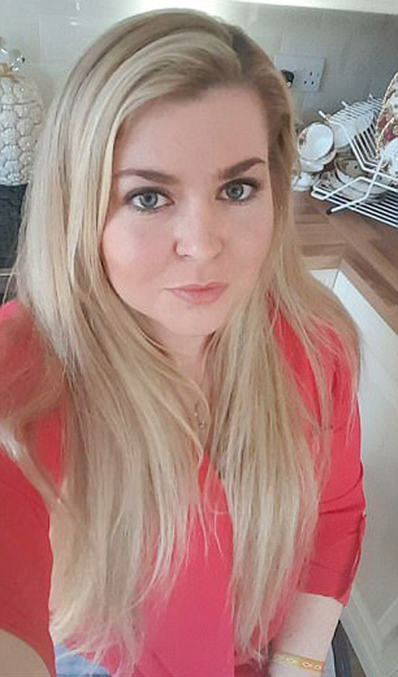 صورة رقم 5 - صور ملكة جمال على كرسي متحرك فازت بالتاج رغم الشلل ومرض السرطان! صورة رقم 5 - صور ملكة جمال على كرسي متحرك فازت بالتاج رغم الشلل ومرض السرطان!