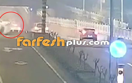 السيارة طارت كالصاروخ.. الكاميرات ترصد حادثا صادما في الصين - فيديو صورة رقم 4 السيارة طارت كالصاروخ.. الكاميرات ترصد حادثا صادما في الصين - فيديو صورة رقم 4