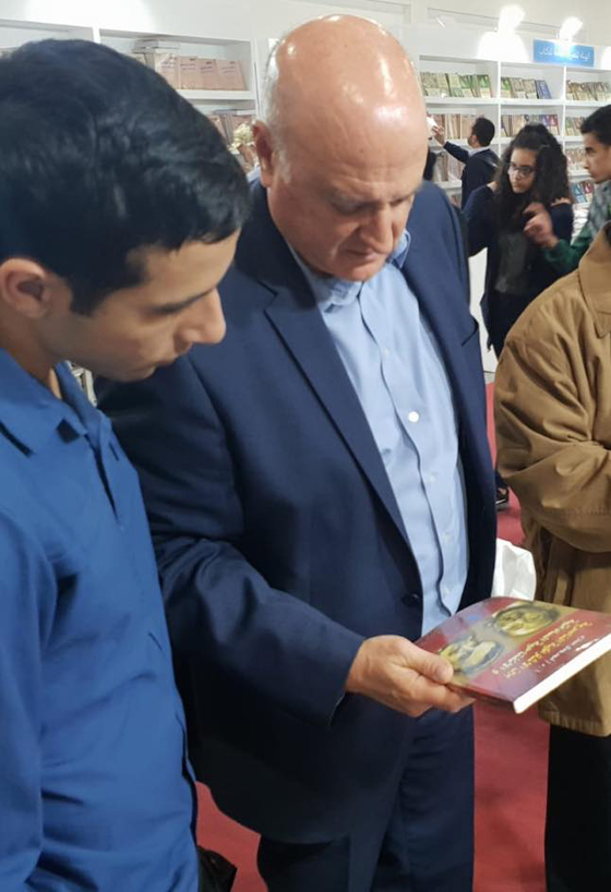 كتّاب مصر وشعبها يدينون بغضب زيارة السفير الإسرائيلي لمعرض الكتاب صورة رقم 3 كتّاب مصر وشعبها يدينون بغضب زيارة السفير الإسرائيلي لمعرض الكتاب صورة رقم 3