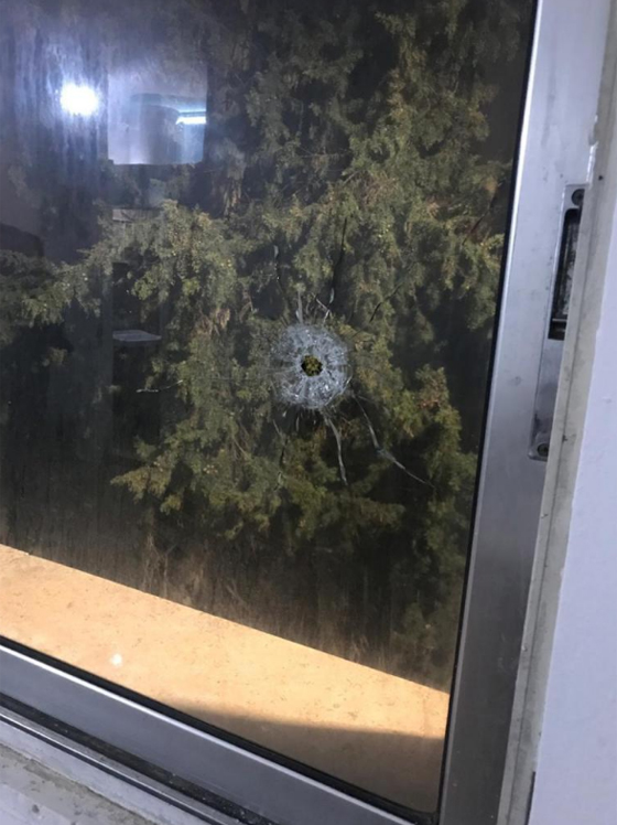الأردن: بعد مقتل شاب عشريني، اشتباكات بالرصاص الحي بين الشرطة والمواطنين صورة رقم 13 الأردن: بعد مقتل شاب عشريني، اشتباكات بالرصاص الحي بين الشرطة والمواطنين صورة رقم 13
