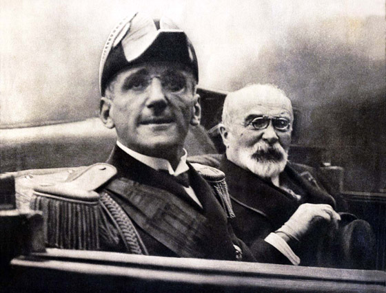 التشاؤم قتل صاحبه.. ملك كان يكره يوم الثلاثاء فتم اغتياله فيه! صورة رقم 2 التشاؤم قتل صاحبه.. ملك كان يكره يوم الثلاثاء فتم اغتياله فيه! صورة رقم 2