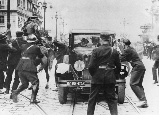 التشاؤم قتل صاحبه.. ملك كان يكره يوم الثلاثاء فتم اغتياله فيه! صورة رقم 3 التشاؤم قتل صاحبه.. ملك كان يكره يوم الثلاثاء فتم اغتياله فيه! صورة رقم 3