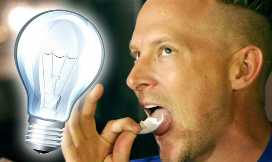 تناول الطين والزجاج.. إليكم أغرب 10 حالات إدمان طعام لا تصدق! صورة رقم 5