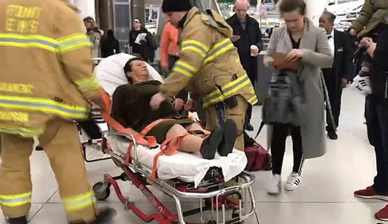 دماء ولحظات مرعبة عاشها ركاب طائرة تركية بسبب مطبات هوائية عنيفة! صورة رقم 13 دماء ولحظات مرعبة عاشها ركاب طائرة تركية بسبب مطبات هوائية عنيفة! صورة رقم 13
