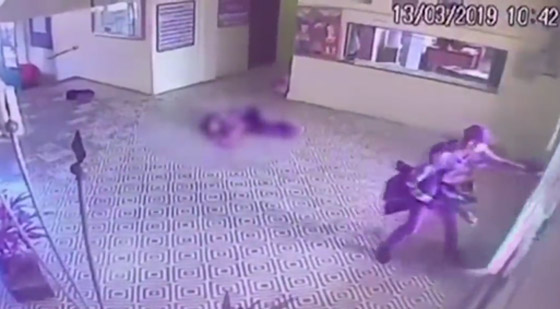البرازيل: مقتل 10 طلاب وإصابة 17 آخرون في إستراحة مدرسة! صورة رقم 2 البرازيل: مقتل 10 طلاب وإصابة 17 آخرون في إستراحة مدرسة! صورة رقم 2