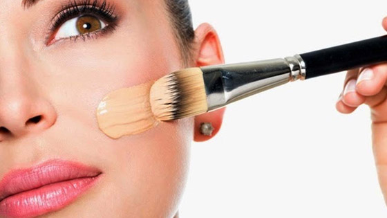 احذري.. مستحضرات التجميل تهدد البشرة بهذا المرض صورة رقم 7
