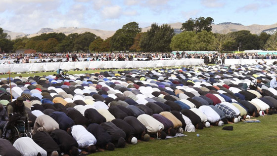  بالفيديو والصور: تشييع ضحايا نيوزيلندا في جمعة حاشدة بحضور رئيسة الوزراء صورة رقم 1