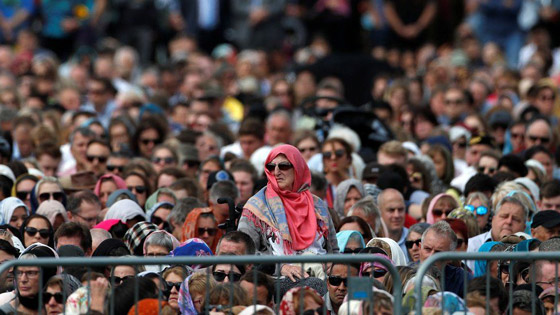  بالفيديو والصور: تشييع ضحايا نيوزيلندا في جمعة حاشدة بحضور رئيسة الوزراء صورة رقم 6