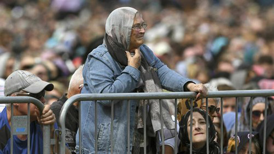  بالفيديو والصور: تشييع ضحايا نيوزيلندا في جمعة حاشدة بحضور رئيسة الوزراء صورة رقم 24