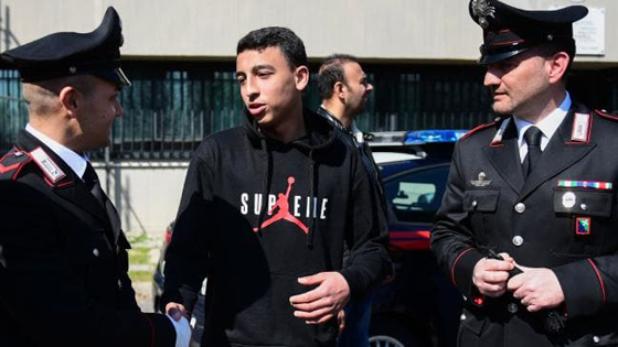 سجن سنغالي خطف 51 طالبا فمنعه طفل مصري من حرقهم في إيطاليا! صورة رقم 32 سجن سنغالي خطف 51 طالبا فمنعه طفل مصري من حرقهم في إيطاليا! صورة رقم 32