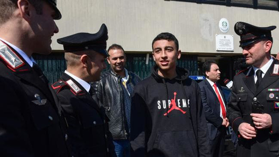 سجن سنغالي خطف 51 طالبا فمنعه طفل مصري من حرقهم في إيطاليا! صورة رقم 33 سجن سنغالي خطف 51 طالبا فمنعه طفل مصري من حرقهم في إيطاليا! صورة رقم 33