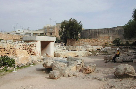 صورة رقم 2 - 10 مباني قديمة غامضة تتميز بالأناقة والشهرة والتاريخ صورة رقم 2 - 10 مباني قديمة غامضة تتميز بالأناقة والشهرة والتاريخ