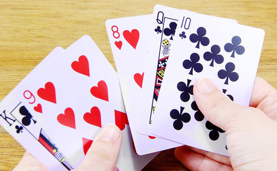 ما أصول لعبة الورق أو الكوتشينة؟ وإلام ترمز الملكات والملوك عليها؟ صورة رقم 18 ما أصول لعبة الورق أو الكوتشينة؟ وإلام ترمز الملكات والملوك عليها؟ صورة رقم 18